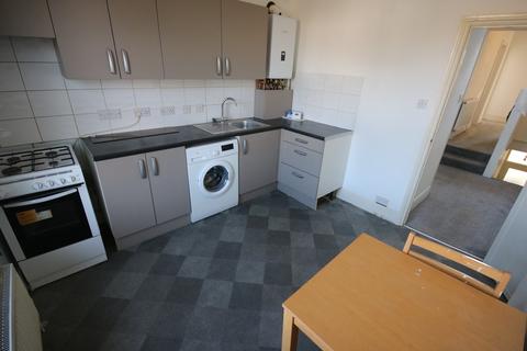 2 bedroom flat to rent, Castle Road, North Finchley, N12