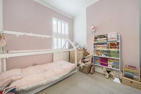 2 bedroom flat for sale, Friern Road, London SE22