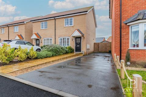 9 Chaplin Drive, Thorpe-le-soken, Clacton-on-sea, CO16 0EY