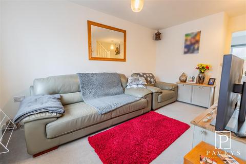 9 Chaplin Drive, Thorpe-le-soken, Clacton-on-sea, CO16 0EY