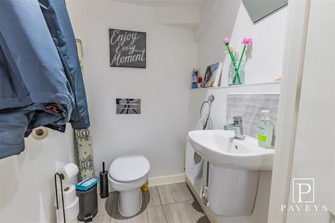 9 Chaplin Drive, Thorpe-le-soken, Clacton-on-sea, CO16 0EY