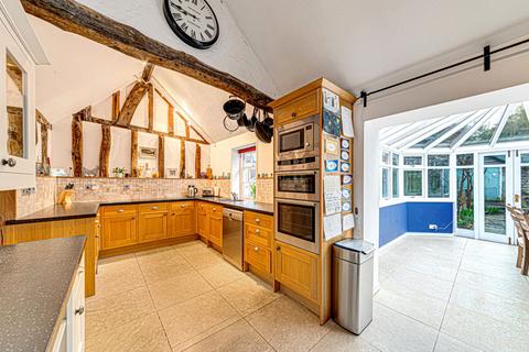 4 bedroom end of terrace house for sale, High Street, Tunbridge Wells TN3