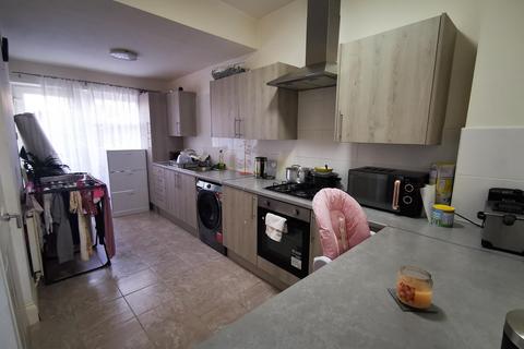 2 bedroom terraced house to rent, Park Terrace, Blaydon, NE21