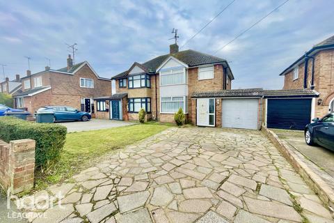 3 bedroom semi-detached house for sale, Shakespeare Road, Luton