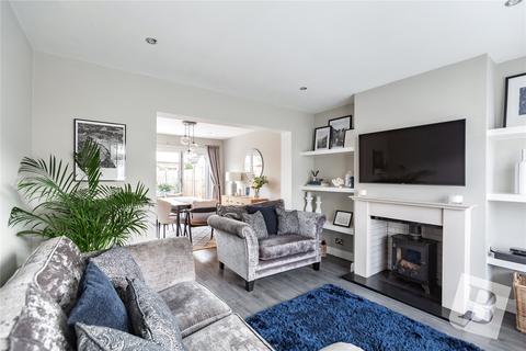14 Dury Falls Close, Hornchurch, RM11 3AX