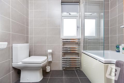 14 Dury Falls Close, Hornchurch, RM11 3AX