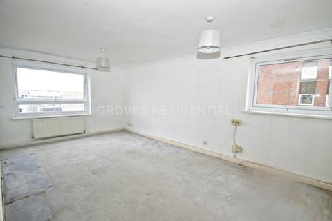 2 bedroom flat to rent, Galsworthy Road, Kingston Upon Thames