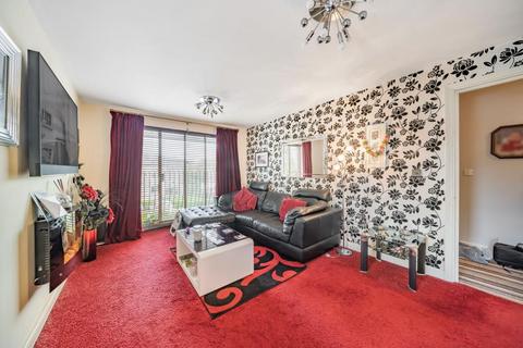 2 bedroom flat for sale, Davidson House,  Queensway,  Hemel Hempstead,  HP2,  HP2