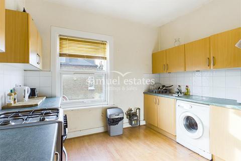 2 bedroom flat to rent, Cavendish Road, Balham, SW12