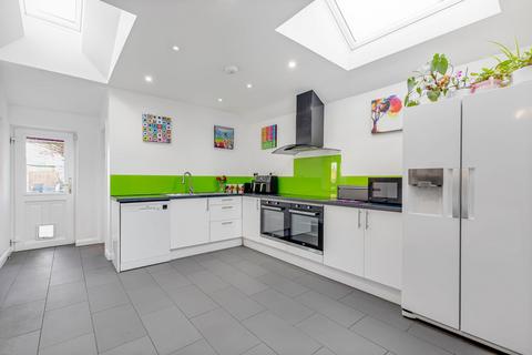 32 Edward Road, Feltham, TW14 9RF