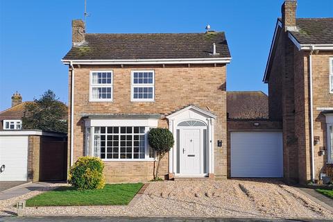 3 bedroom detached house for sale, The Martlets, Rustington BN16