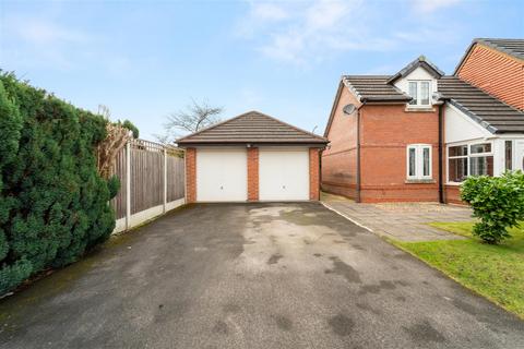 5 bedroom detached house for sale, Sedburgh Close, Sale