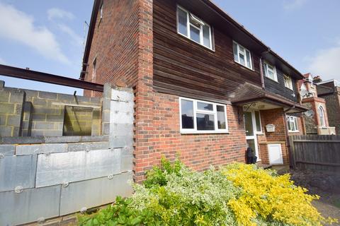 2 bedroom semi-detached house for sale, Holmesdale Road, Sevenoaks, TN13