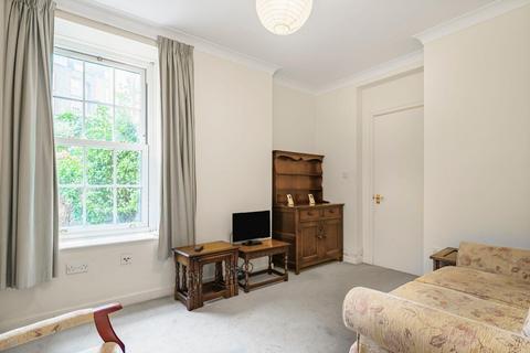 1 bedroom flat for sale, Cheylesmore House, Ebury Bridge Road, Chelsea, London, SW1W