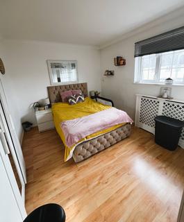 3 bedroom terraced house for sale, Araglen Avenue, South Ockendon RM15