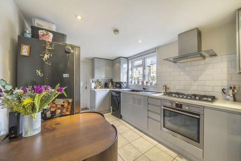 2 bedroom maisonette for sale, Engleheart Road, Catford