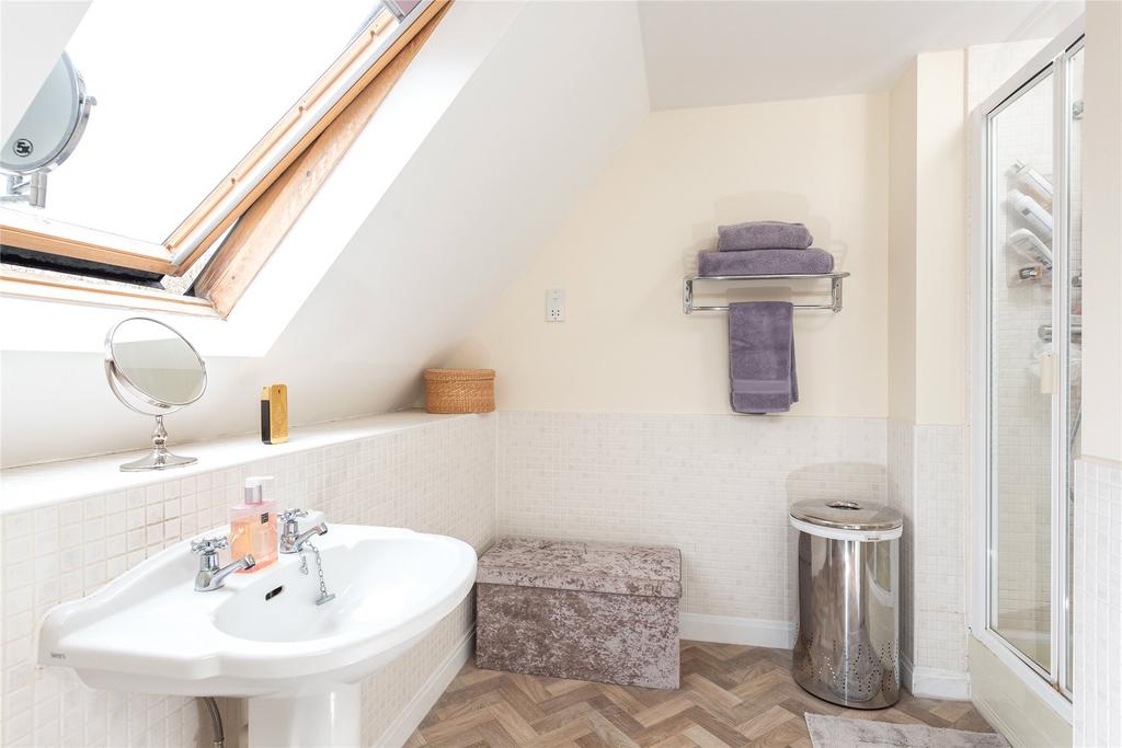Prin Bed En Suite