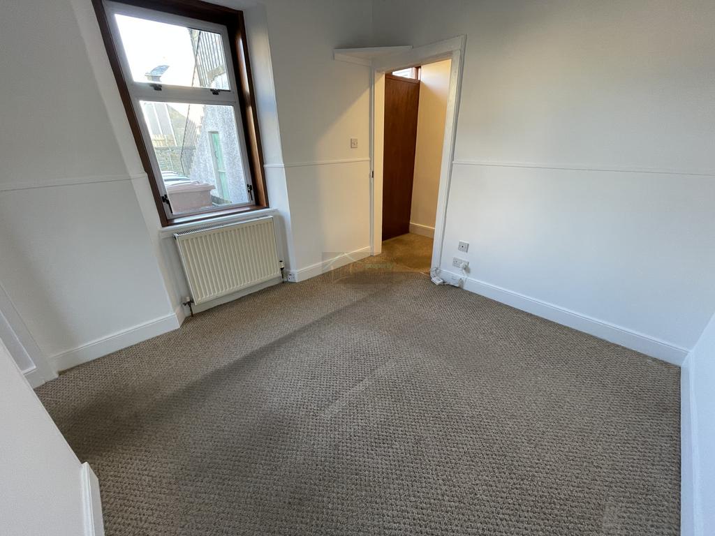 Dining Room b.JPG