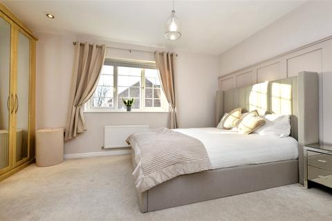 3 bedroom townhouse for sale, Castle Lodge Gardens, Rothwell, Leeds, West Yorkshire