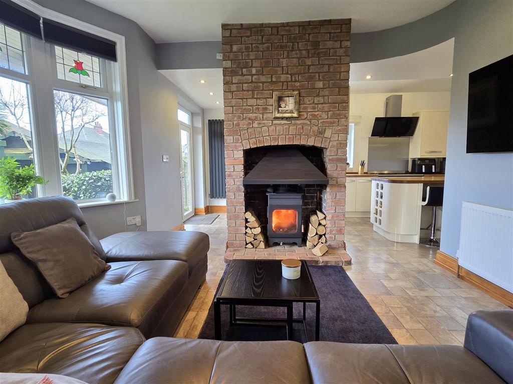 Open plan dining room