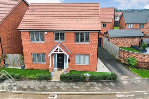 4 bedroom detached house for sale, Amber Drive, Derby DE3