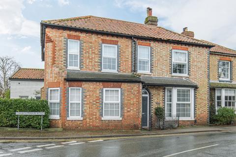 4 bedroom semi-detached house for sale, Chain Free in East Harling