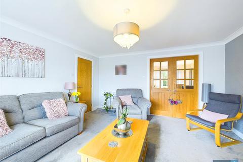 2 Lingfield Drive, Doncaster, DN5 8UE