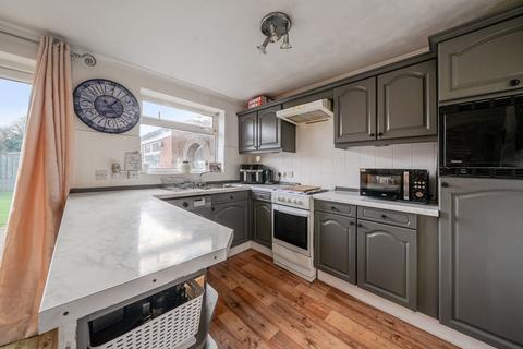 3 bedroom semi-detached house for sale, Foredyke Avenue, Hull, East Riding of Yorkshire, HU7