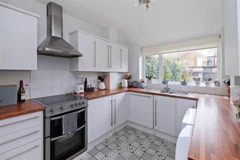 3 bedroom terraced house for sale, Woodlawn Street, Whitstable