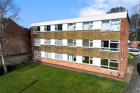 2 bedroom apartment for sale, Court Oak Road, Birmingham B17