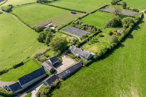 4 bedroom country house for sale, Little Hobarris Farm, Chapel Lawn, Bucknell, SY7 0BX