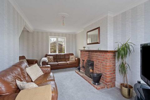 3 bedroom semi-detached house for sale, London Road, Clacton-on-Sea, Essex