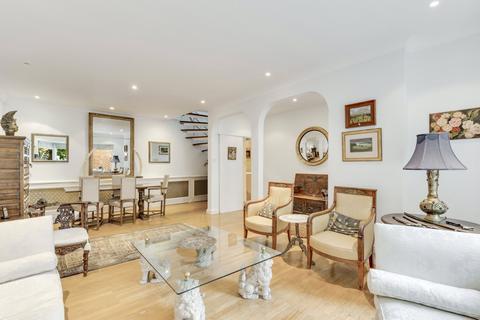 4 bedroom end of terrace house for sale, Prince Arthur Mews, London