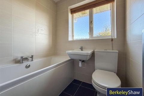 18 Whitefield Close, Hightown, Liverpool, L38 9GF