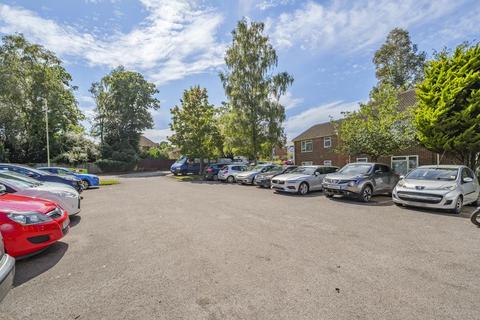 1 bedroom flat for sale, Fleet,  Hampshire,  GU52