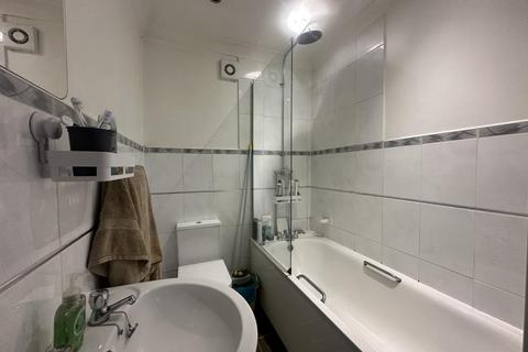 1 bedroom flat for sale, Fleet,  Hampshire,  GU51