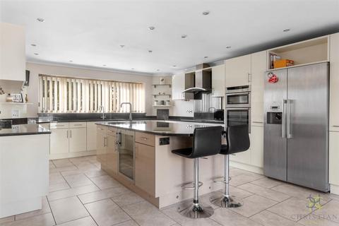 3 bedroom detached bungalow for sale, Broadway Road, Evesham WR11