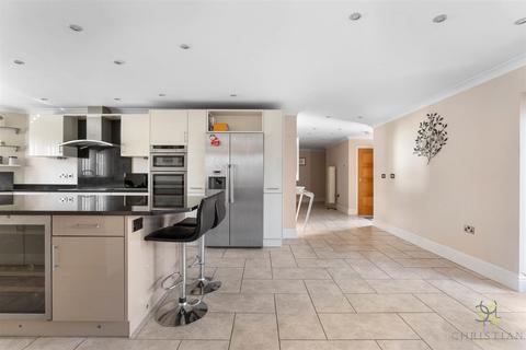 3 bedroom detached bungalow for sale, Broadway Road, Evesham WR11