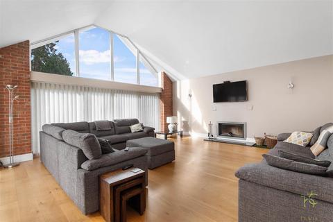 3 bedroom detached bungalow for sale, Broadway Road, Evesham WR11