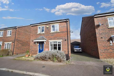 4 bedroom detached house for sale, Quayside Way, Hempsted