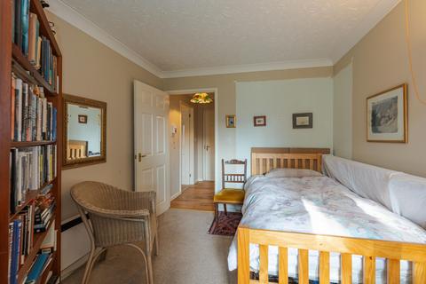 2 bedroom retirement property for sale, London Road, Headington, OX3