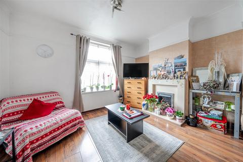 3 bedroom terraced house for sale, Wenlock Road, Edgware