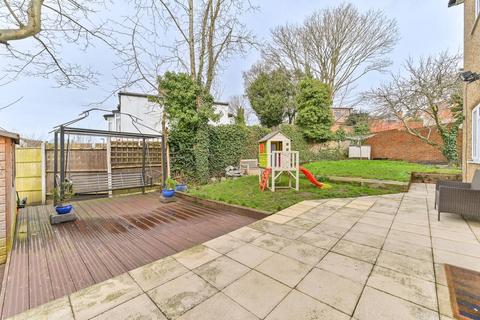 10 Spa Close, London, SE25 6DS
