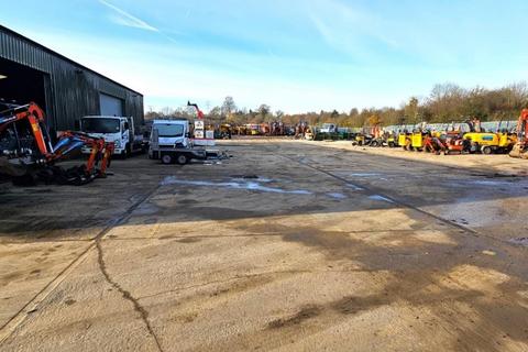 Industrial unit to rent, Burnt Farm Ride, Waltham Cross EN7