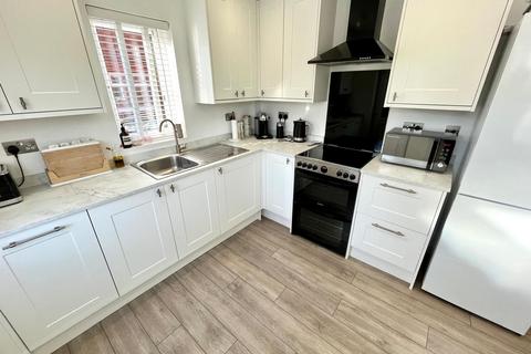 2 bedroom semi-detached house for sale, Leeds LS17