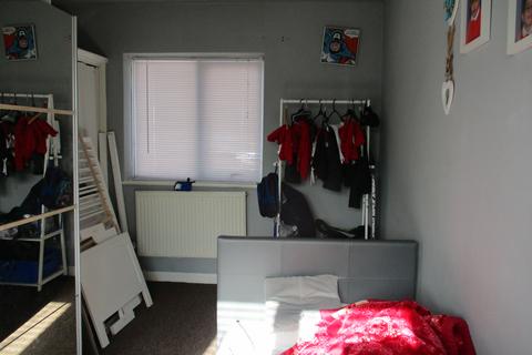 18 Grasmere Road, Swinton, Manchester, M27 5WR