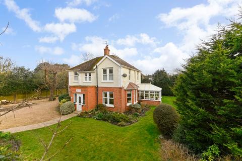 5 bedroom detached house for sale, High Street, Lydd, Romney Marsh, Kent, TN29