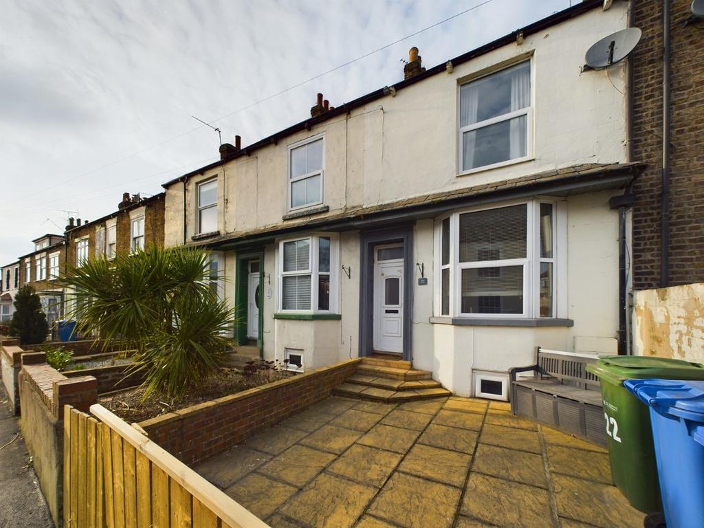 3 Bedroom Mid Terrace House - For Sale