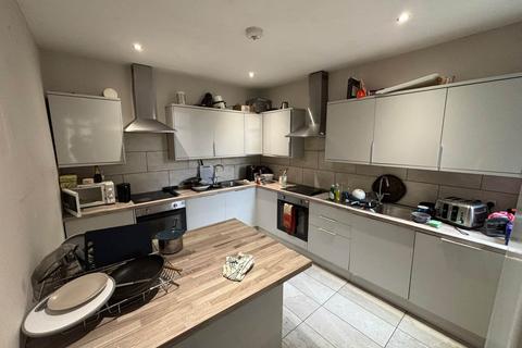 9 bedroom terraced house to rent, Egerton Road, Fallowfield