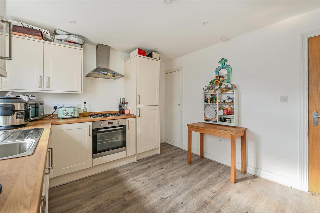 Kitchen Units.jpg